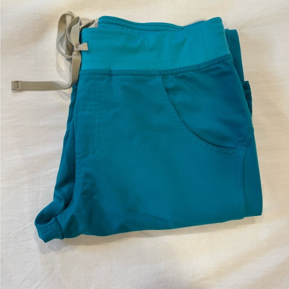 FIGS - Cargo scrub pants - Picture 2 of 3